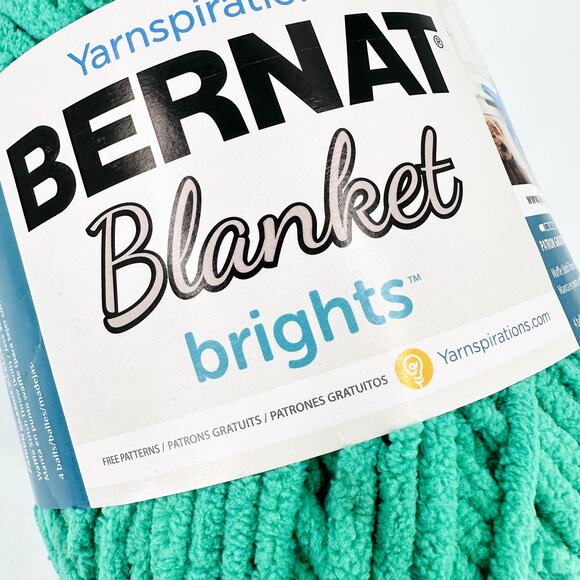 BERNAT Blanket Brights GoGo Green Yarn 10.5oz Super Bulky Polyester Chenille - Picture 2 of 5